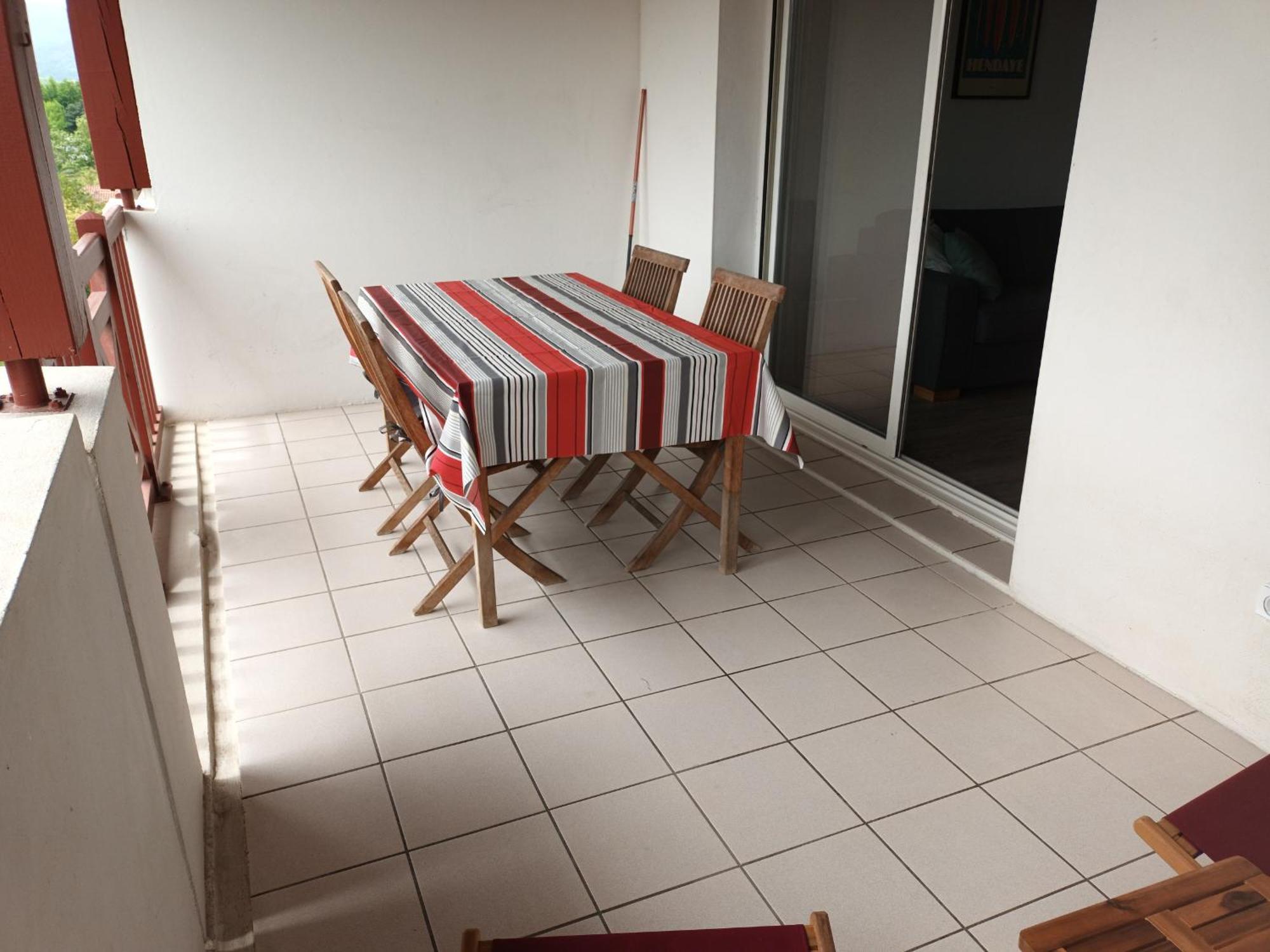 Appart. 2* A Hendaye, Proche Centre, Parking Privatif - Fr-1-239-777 Lägenhet Exteriör bild